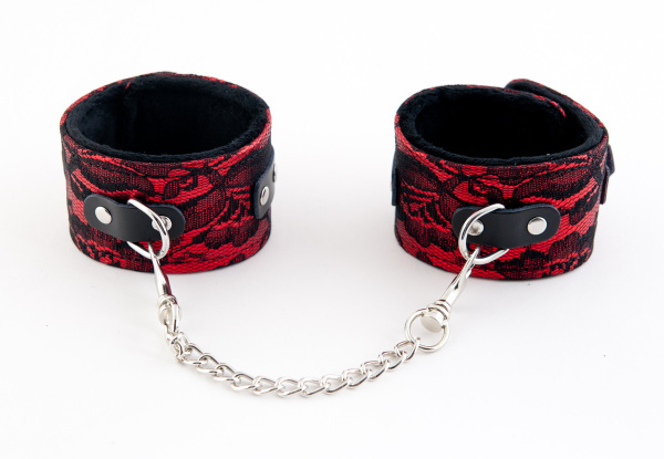 Оковы на ноги (кружевные), TOYFA Marcus, красные, 46 см